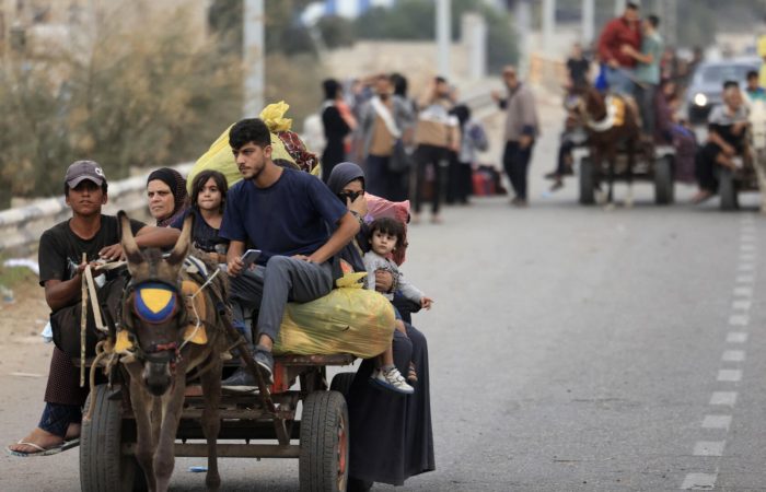 Israeli MPs called on the world to accept refugees from the Gaza Strip.