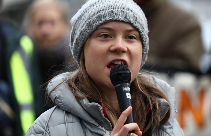 Thousands of people will take part in a climate march with the participation of Thunberg in Amsterdam.