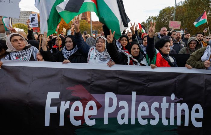 About 3.5 thousand people took part in a pro-Palestinian demonstration in Berlin.