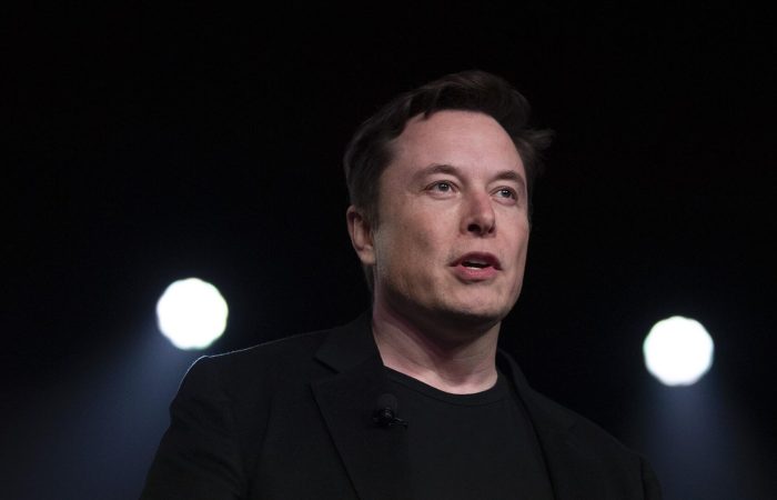 Musk chose a side in the confrontation between Texas and Washington.