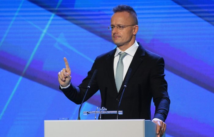 The EU is preparing for a world war, said the head of the Hungarian Foreign Ministry.