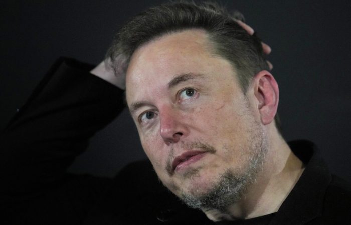 Musk commented on the situation with the influx of migrants into the United States.